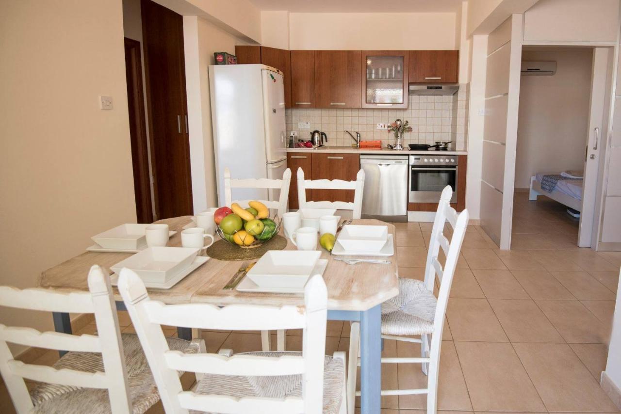 Apartments For Holidays Paralimni Dış mekan fotoğraf
