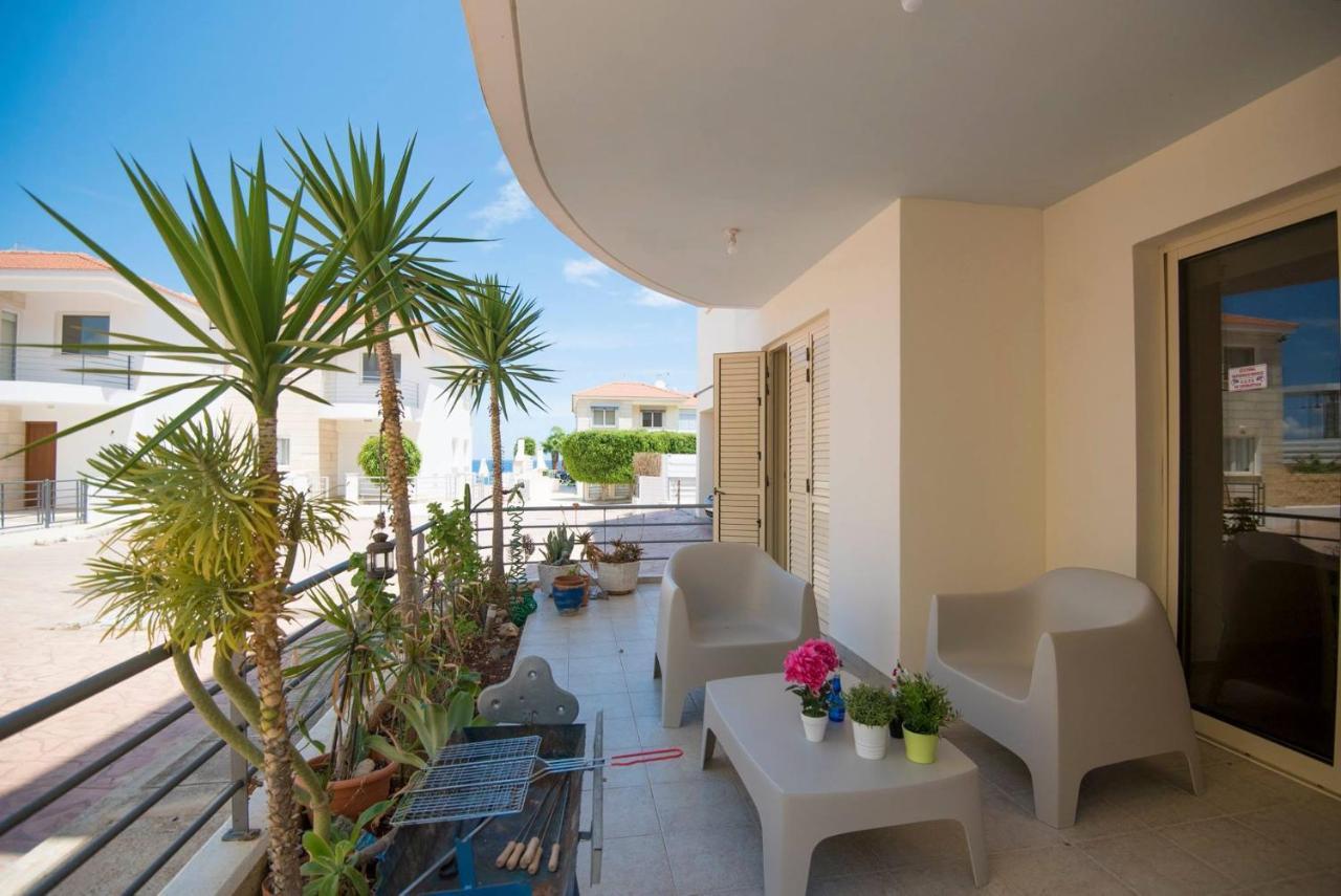 Apartments For Holidays Paralimni Dış mekan fotoğraf